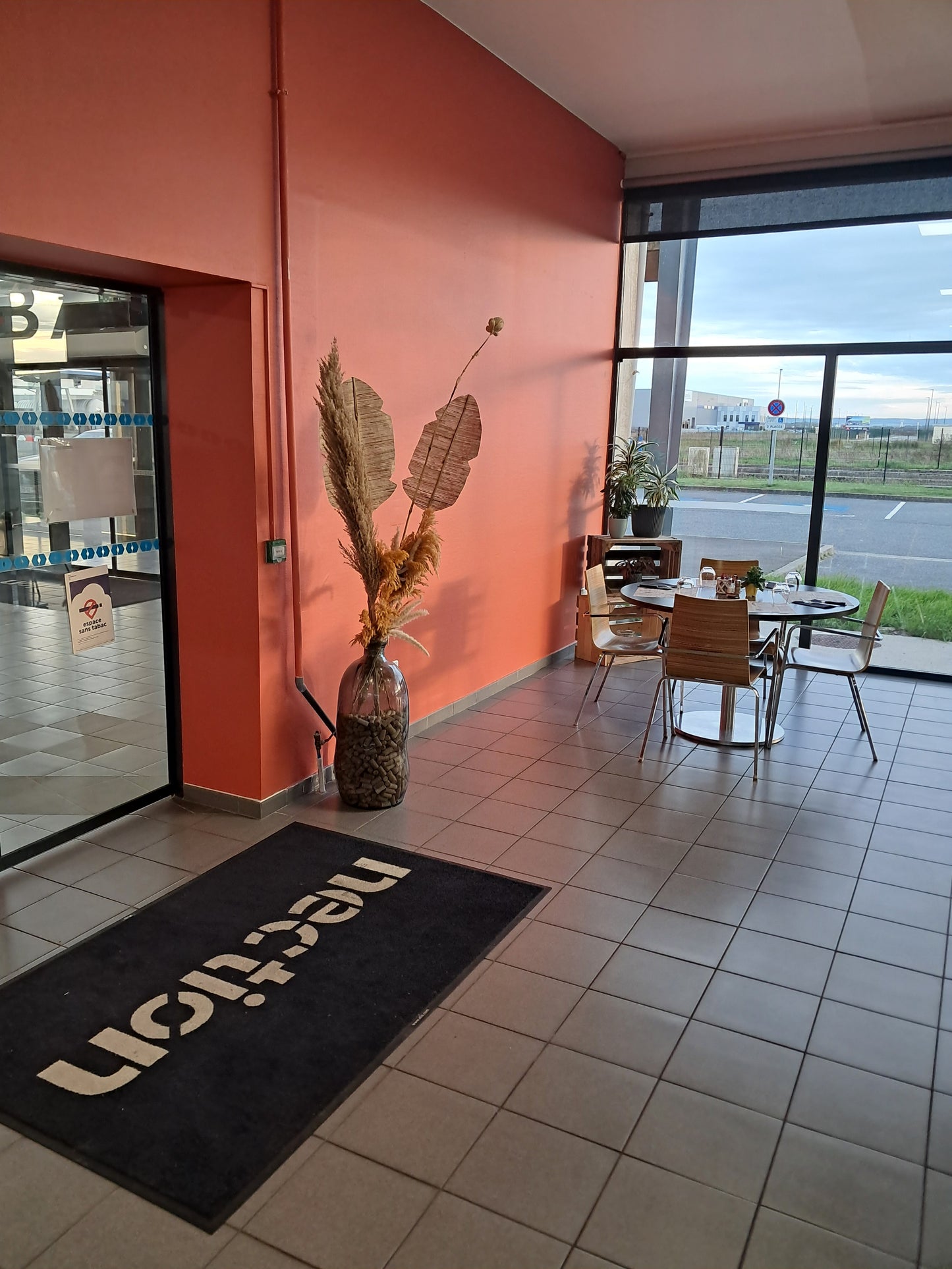 Restaurant Sortie 48